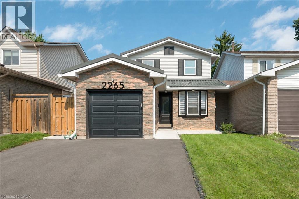 2265 MIDDLESMOOR Crescent, Burlington, Ontario