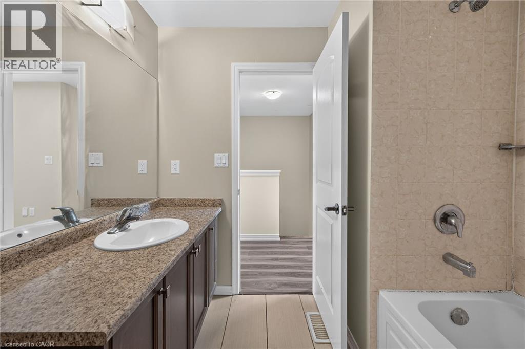 82 Scarletwood Street, Stoney Creek, Ontario  L8J 0K8 - Photo 37 - 40856410