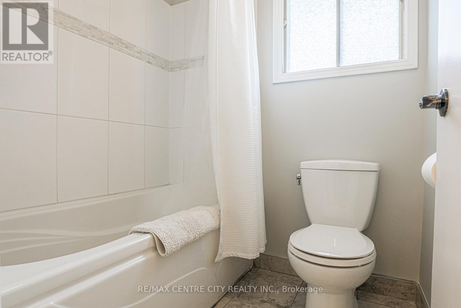 301 Blackacres Boulevard, London North, Ontario  N6G 2T9 - Photo 26 - X13690986