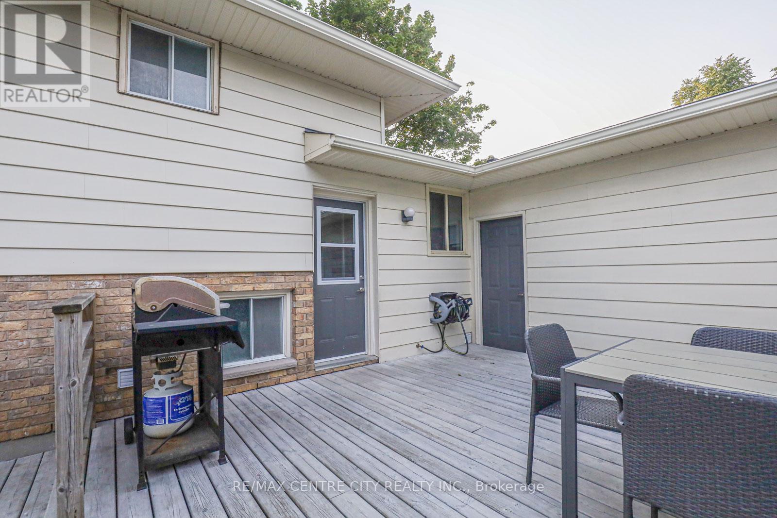 301 Blackacres Boulevard, London North, Ontario  N6G 2T9 - Photo 41 - X13690986