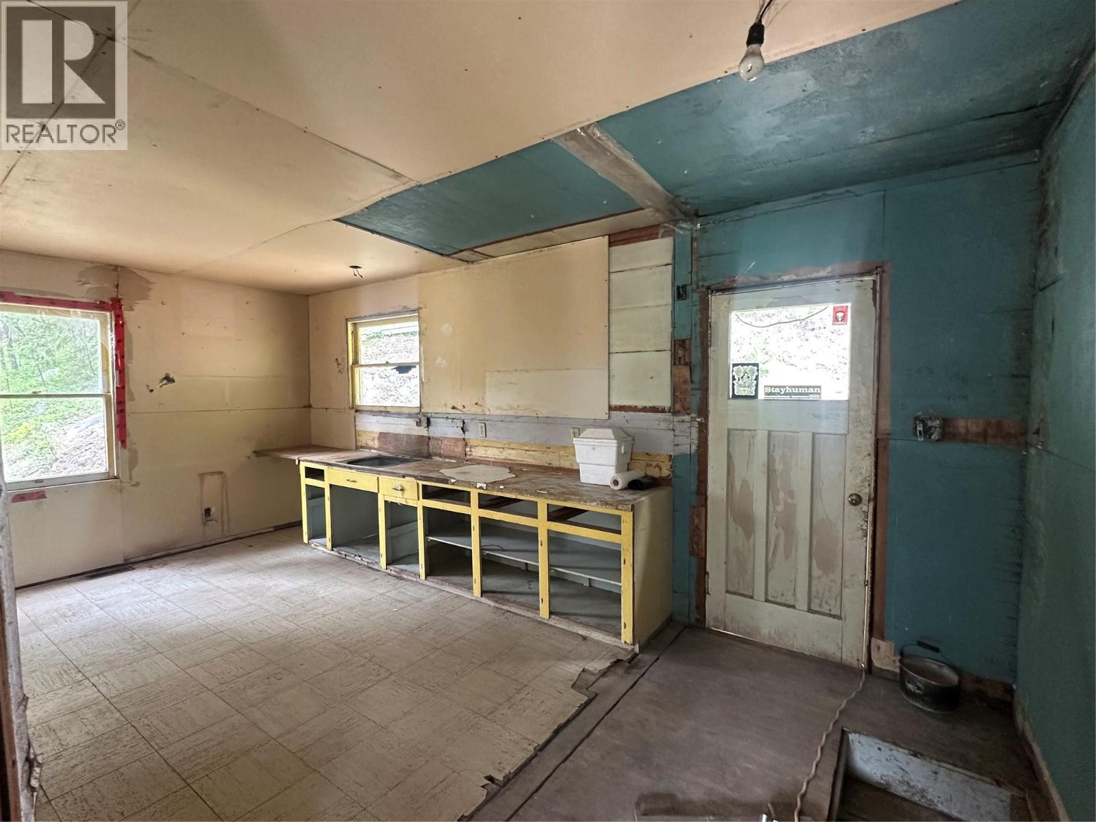 352 Marmot Crescent, Bralorne, British Columbia  V0K 1P0 - Photo 4 - 10390529