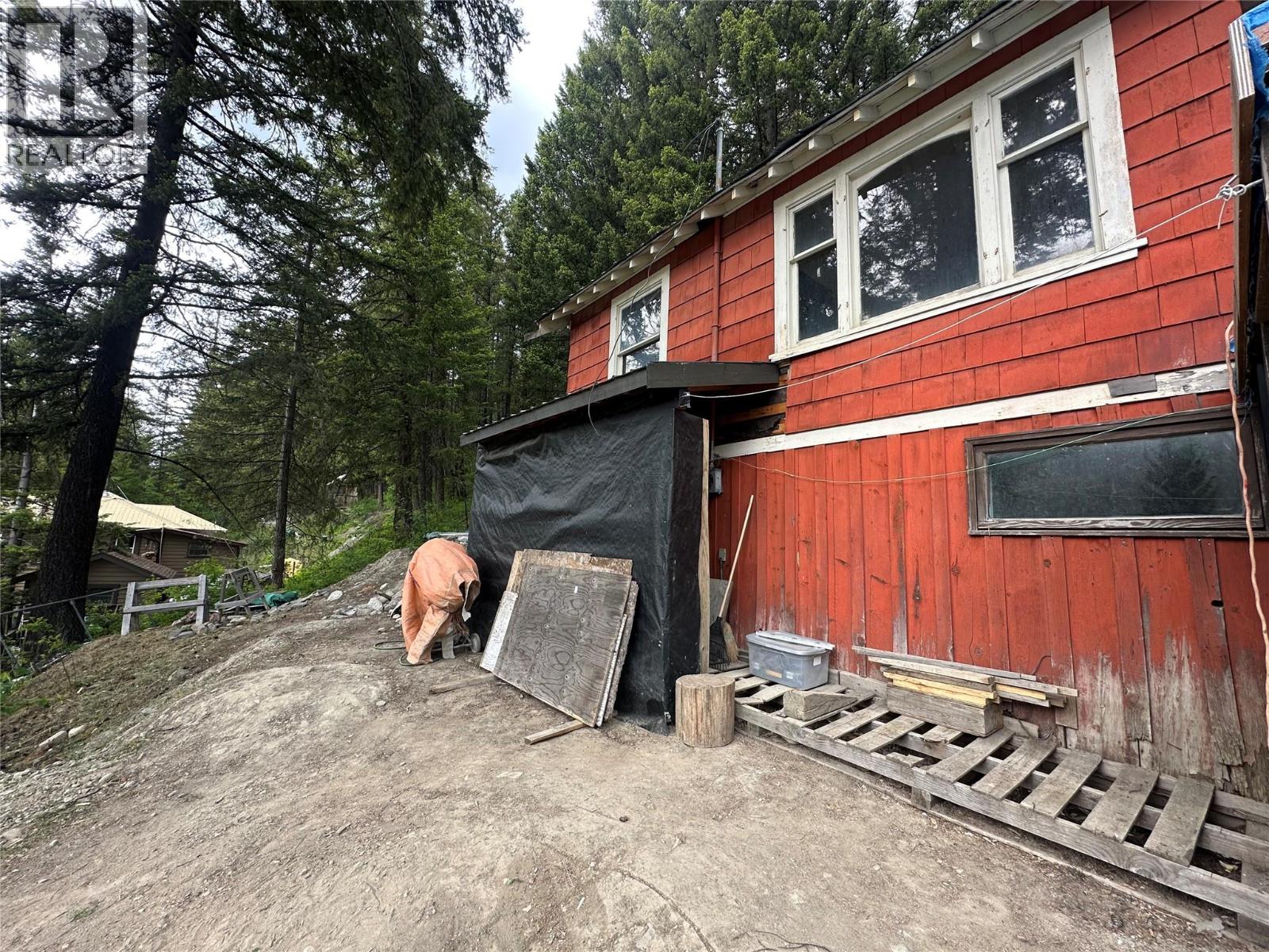 352 Marmot Crescent, Bralorne, British Columbia  V0K 1P0 - Photo 33 - 10390529