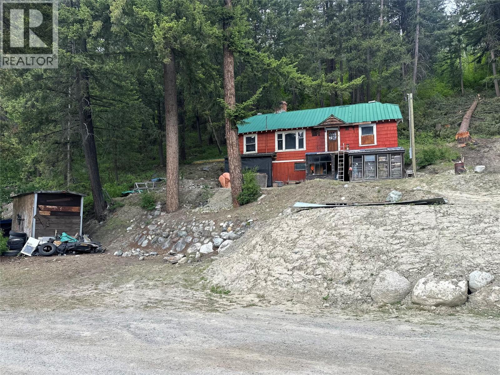352 Marmot Crescent, Bralorne, British Columbia  V0K 1P0 - Photo 3 - 10390529