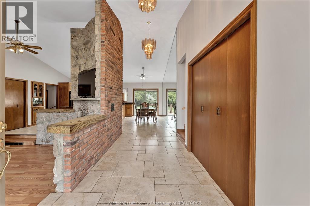 367 Elmstead, Lakeshore, Ontario  N8N 2L9 - Photo 19 - 26020254