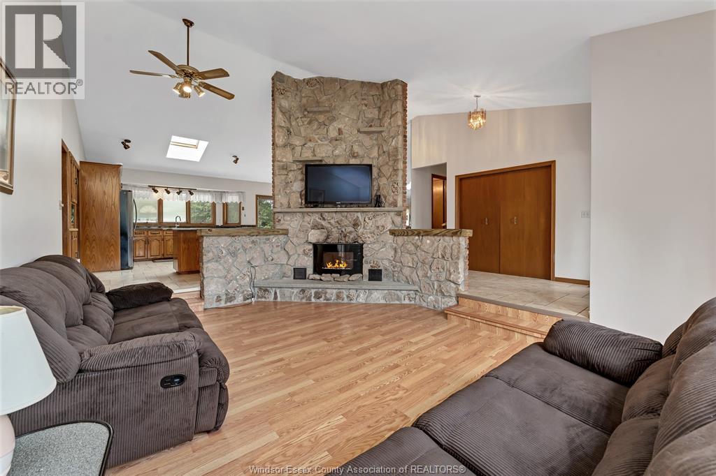 367 Elmstead, Lakeshore, Ontario  N8N 2L9 - Photo 22 - 26020254