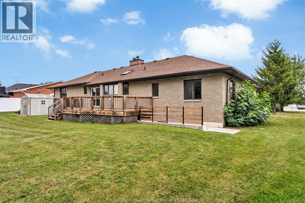 367 Elmstead, Lakeshore, Ontario  N8N 2L9 - Photo 9 - 26020254