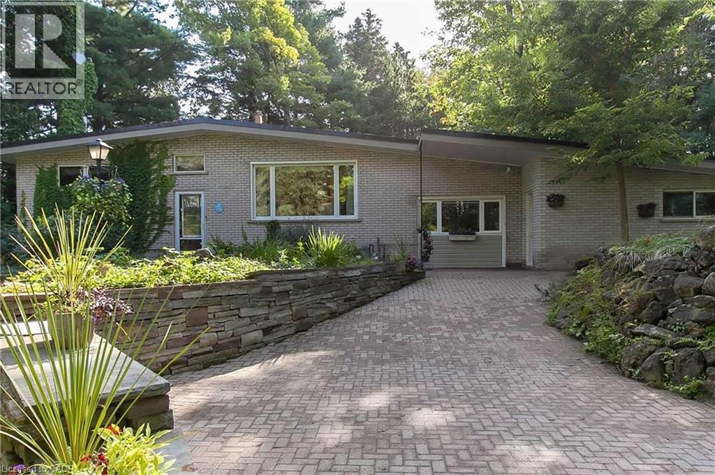 2602 NO 2 SIDE Road, Burlington, Ontario