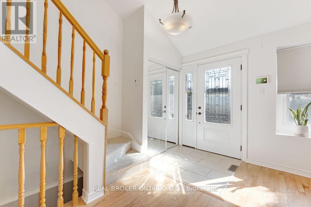 26 Greenboro Crescent, Ottawa, Ontario K1T 1W5 - Photo 7 - X13690994