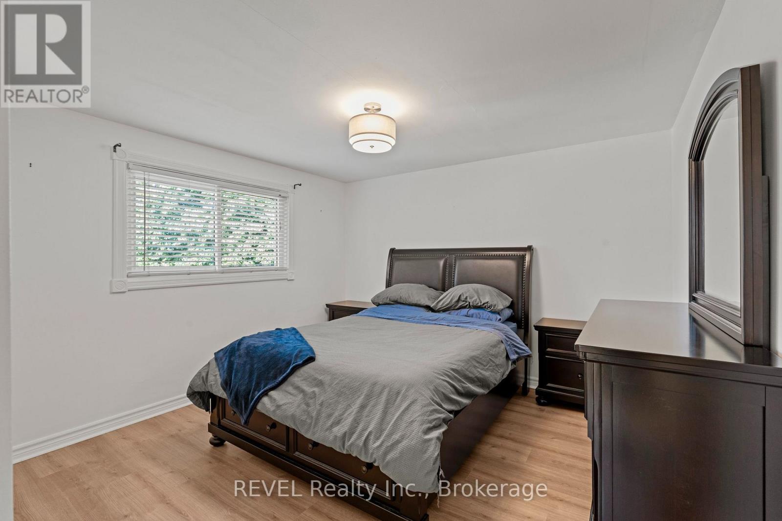 28 Black Knight Road, St. Catharines, Ontario  L2N 3C1 - Photo 20 - X13691038