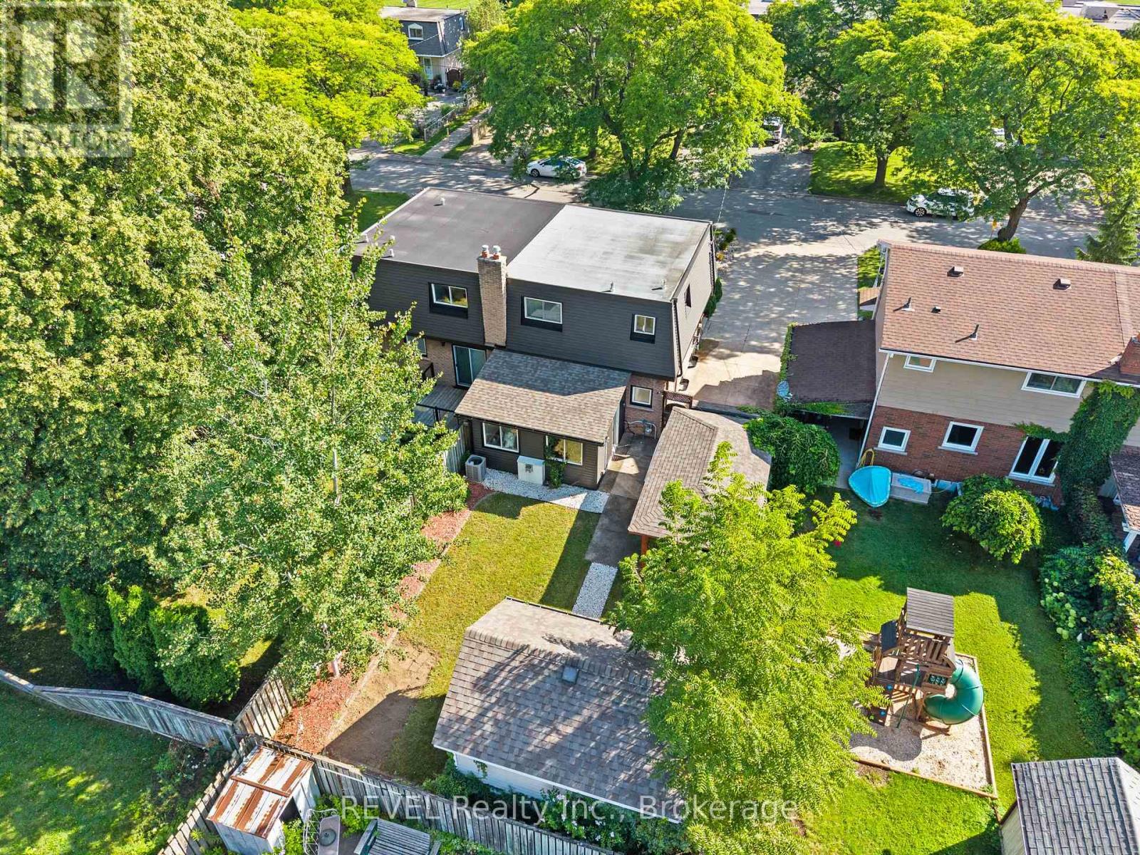 28 Black Knight Road, St. Catharines, Ontario  L2N 3C1 - Photo 47 - X13691038