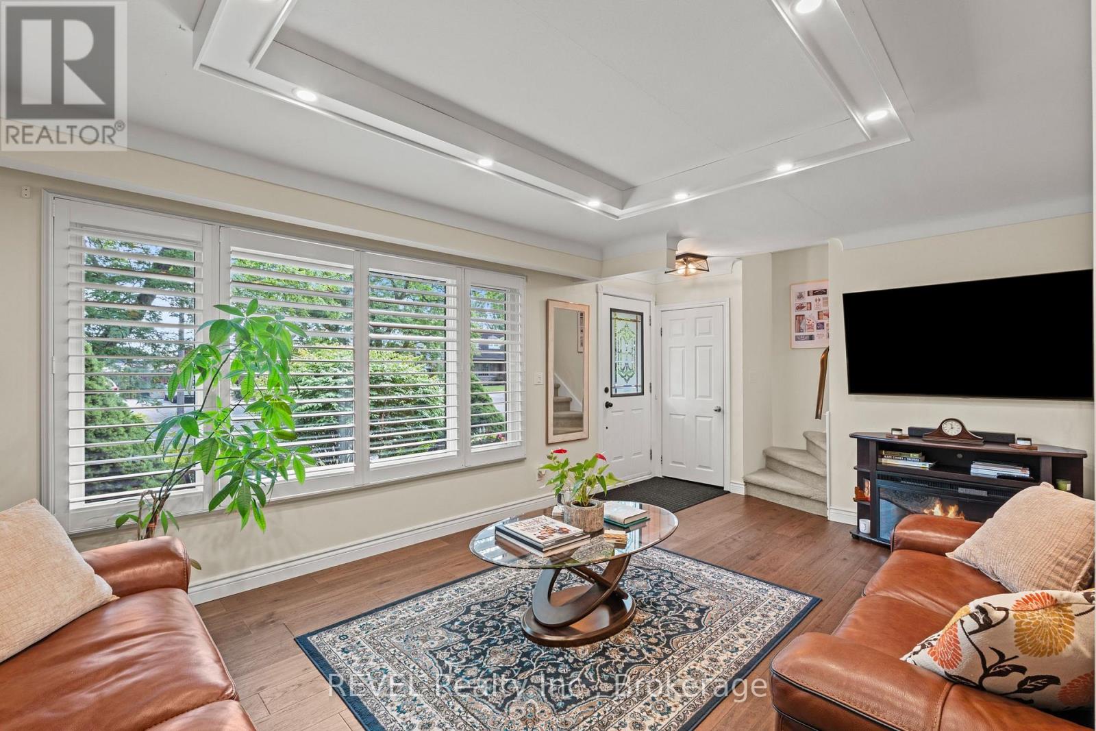 28 Black Knight Road, St. Catharines, Ontario  L2N 3C1 - Photo 8 - X13691038