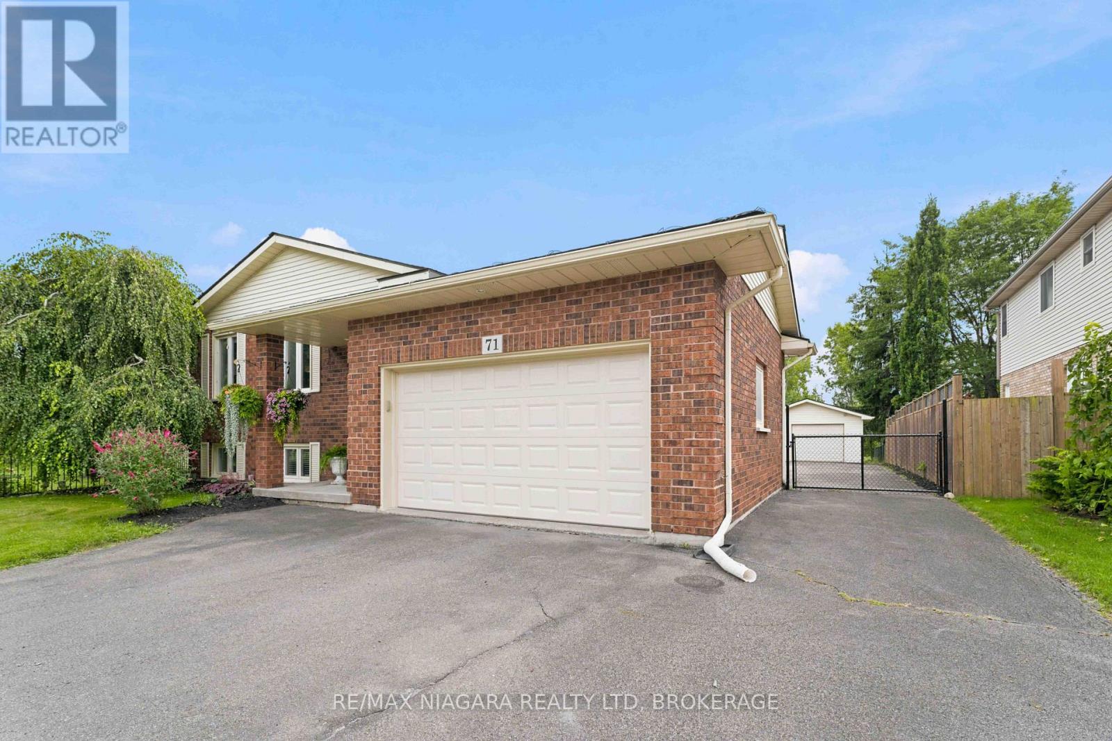 71 Sumbler Road, Welland, Ontario  L3C 3P1 - Photo 2 - X13691048