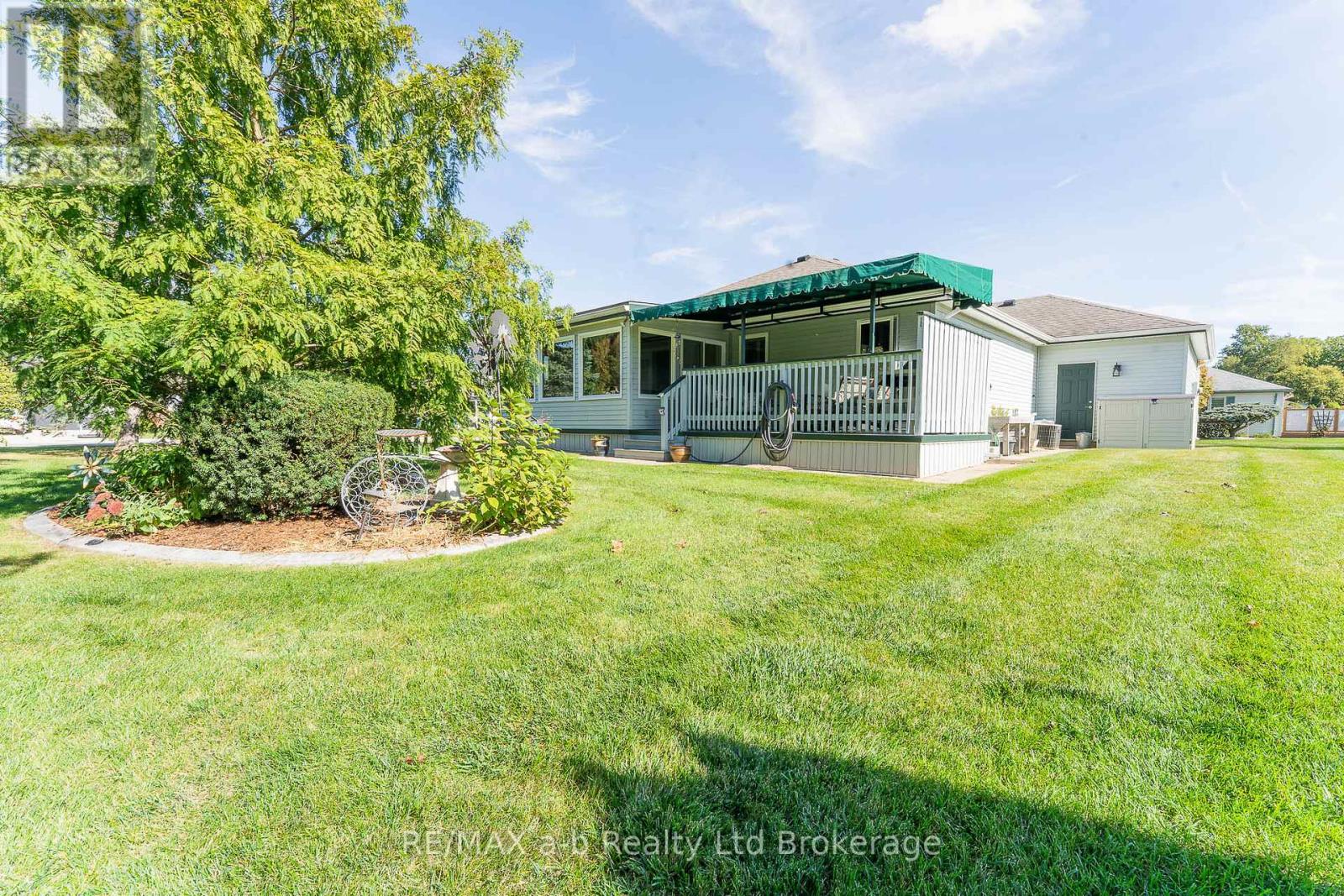23 Armstrong Drive, Tillsonburg, Ontario  N4G 5T3 - Photo 33 - X13691030
