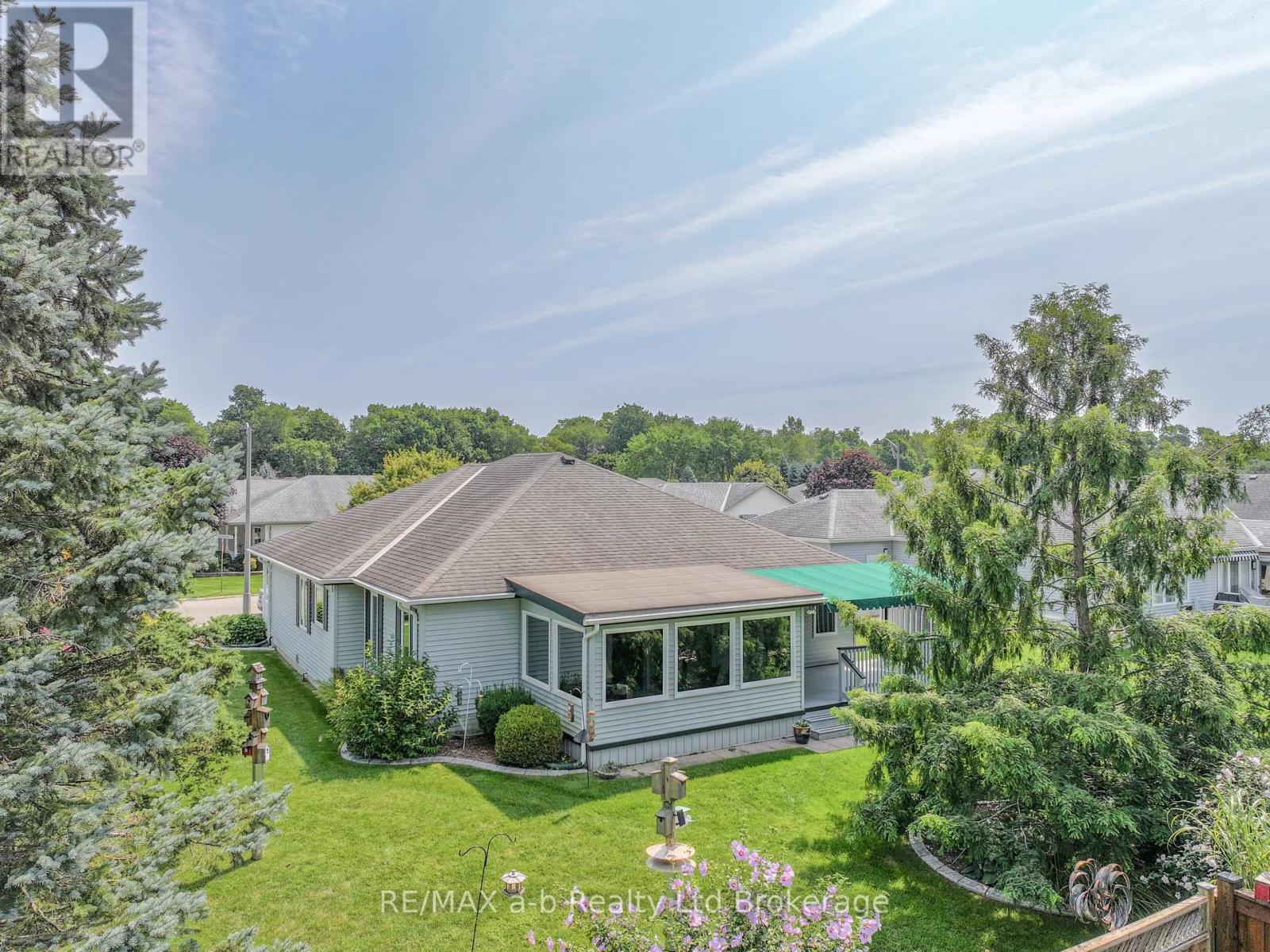 23 Armstrong Drive, Tillsonburg, Ontario  N4G 5T3 - Photo 36 - X13691030