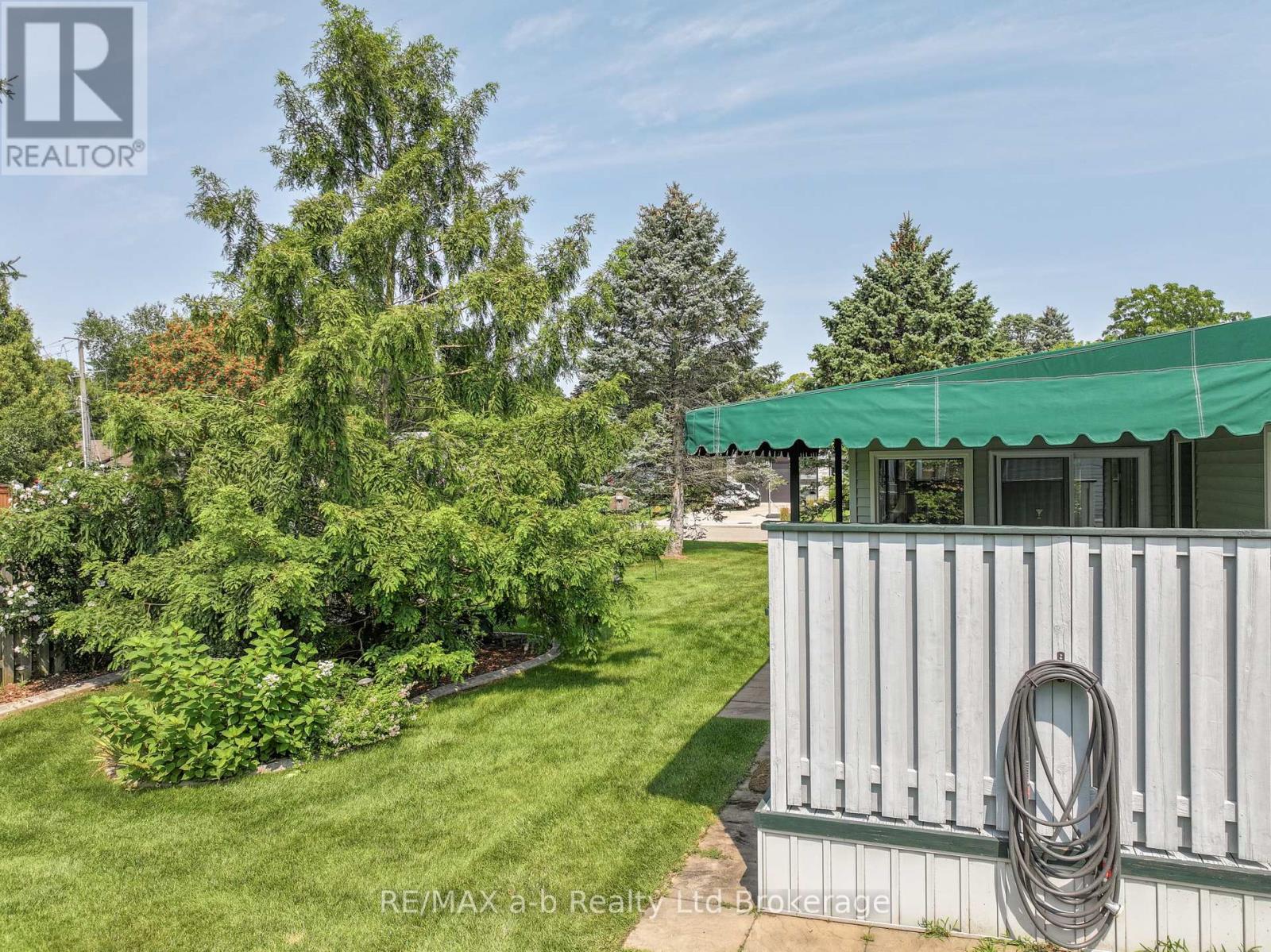 23 Armstrong Drive, Tillsonburg, Ontario  N4G 5T3 - Photo 37 - X13691030