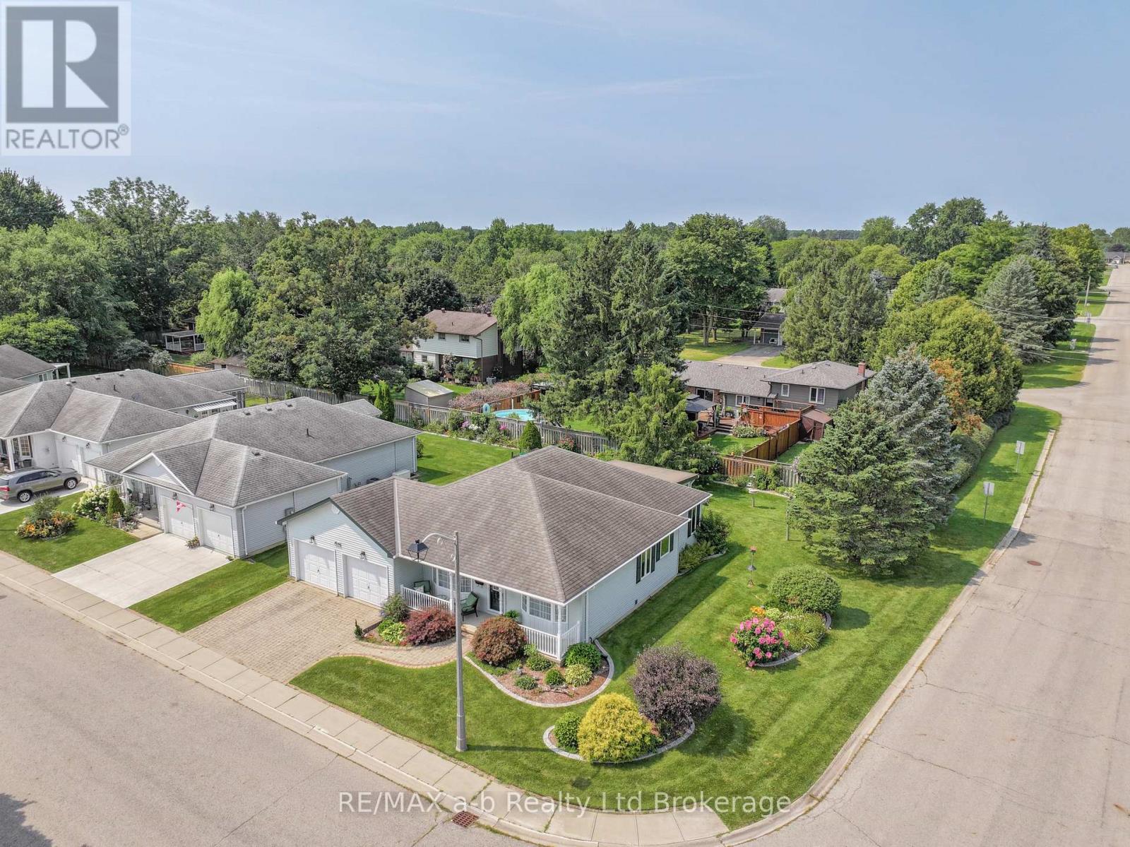 23 Armstrong Drive, Tillsonburg, Ontario  N4G 5T3 - Photo 38 - X13691030
