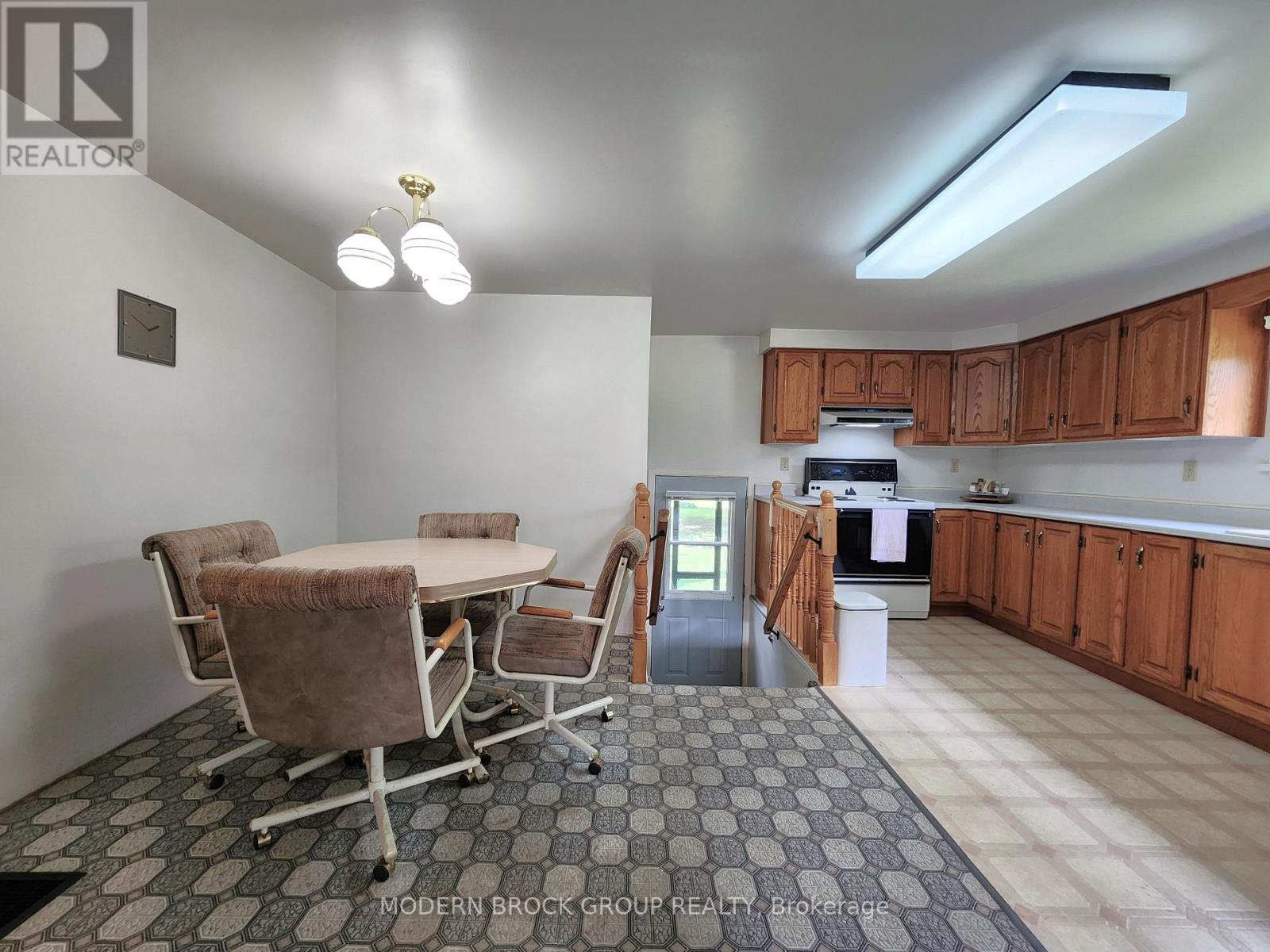 70 Victoria Road, Brockville, Ontario  K6V 5T4 - Photo 14 - X13690988