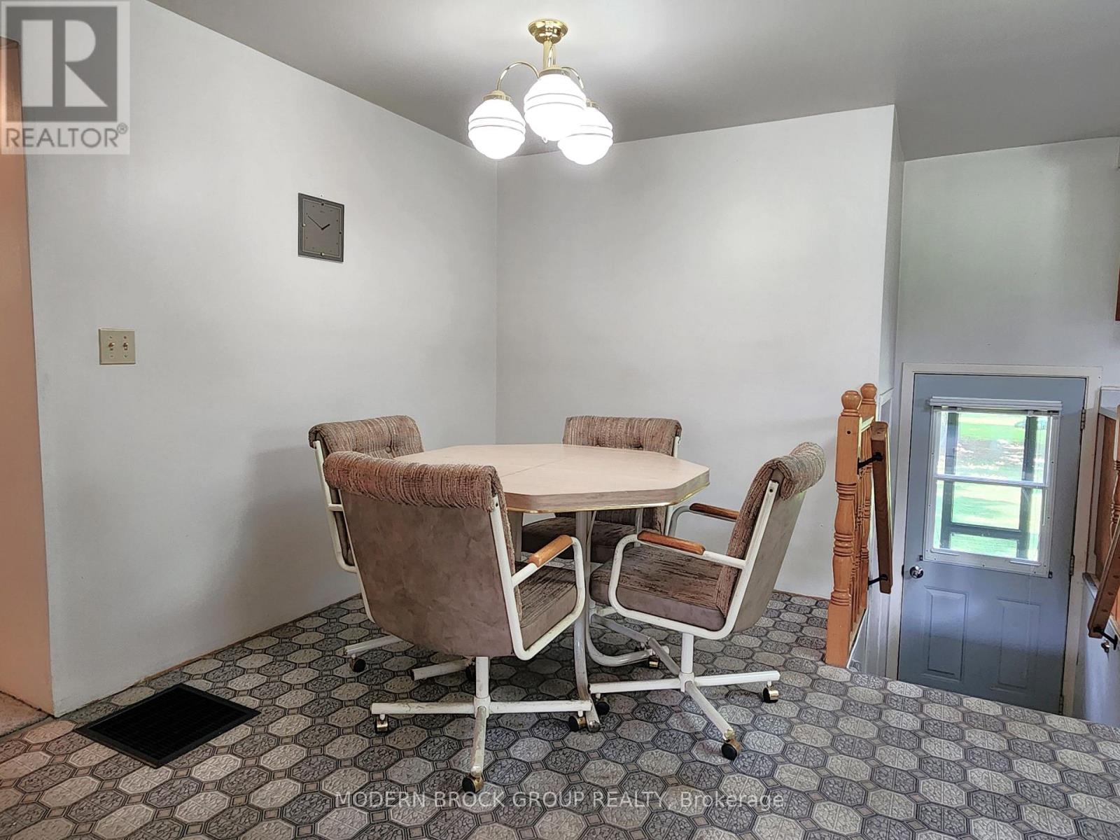 70 Victoria Road, Brockville, Ontario  K6V 5T4 - Photo 15 - X13690988