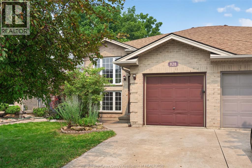 MLS# 26020251: 828 MICHAEL DRIVE, Tecumseh, Canada