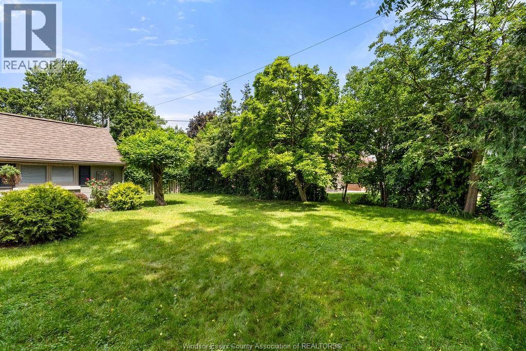 2594 Buckingham, Windsor, Ontario  N8T 2B6 - Photo 30 - 26020244