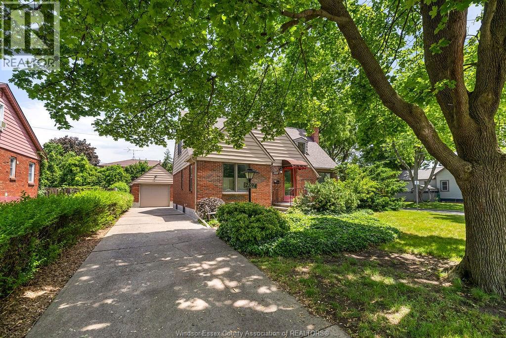 2594 Buckingham, Windsor, Ontario  N8T 2B6 - Photo 36 - 26020244