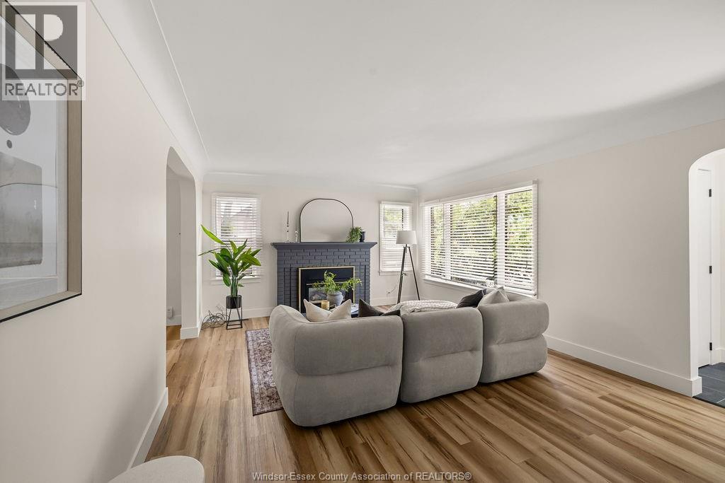 2594 Buckingham, Windsor, Ontario  N8T 2B6 - Photo 6 - 26020244