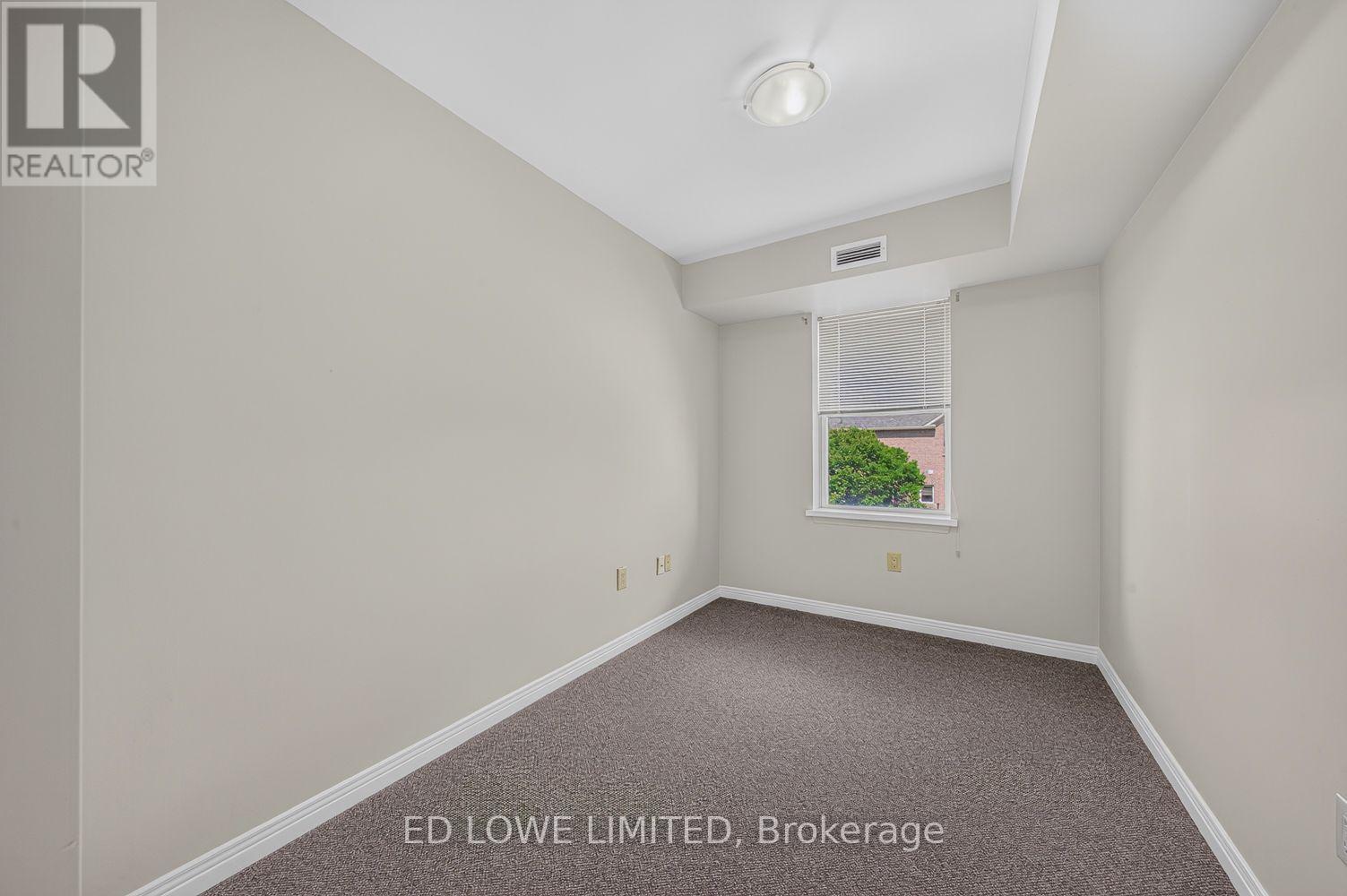 E-202 - 59 Arch Brown Court, Barrie, Ontario  L4M 0C6 - Photo 10 - S12888356