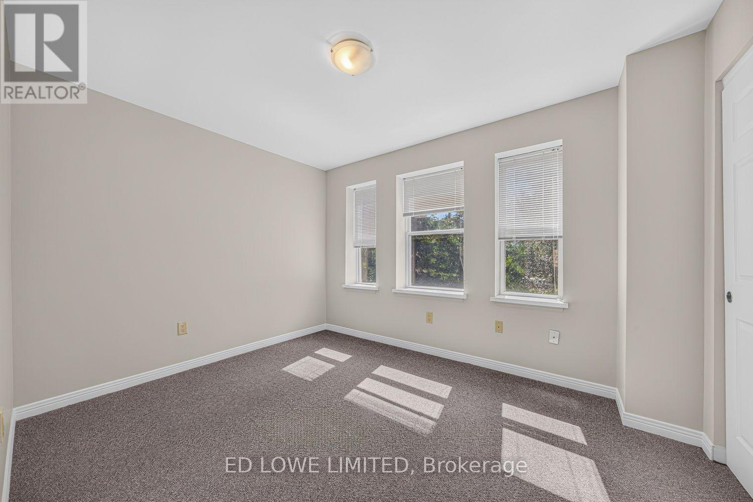 E-202 - 59 Arch Brown Court, Barrie, Ontario  L4M 0C6 - Photo 11 - S12888356