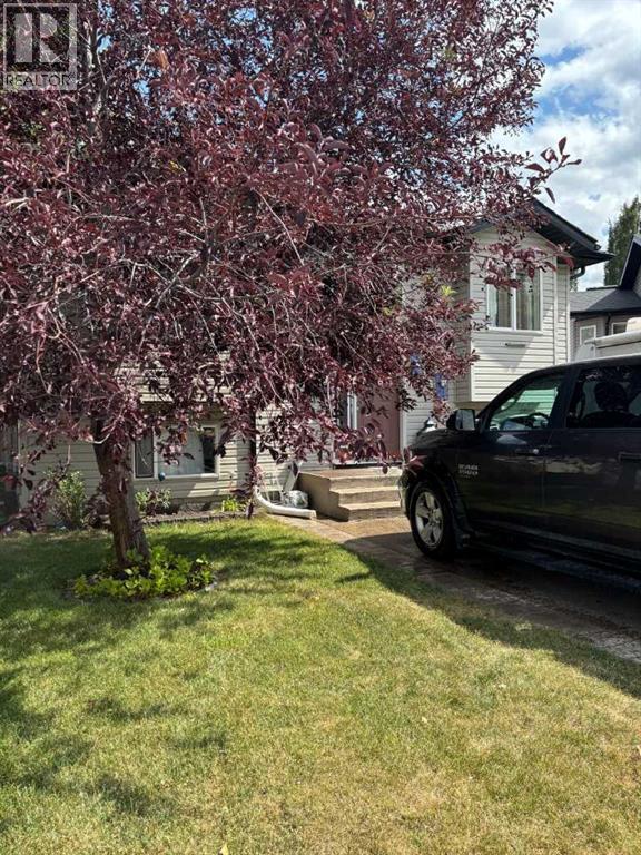 555 Blackfoot Manor W, lethbridge, Alberta