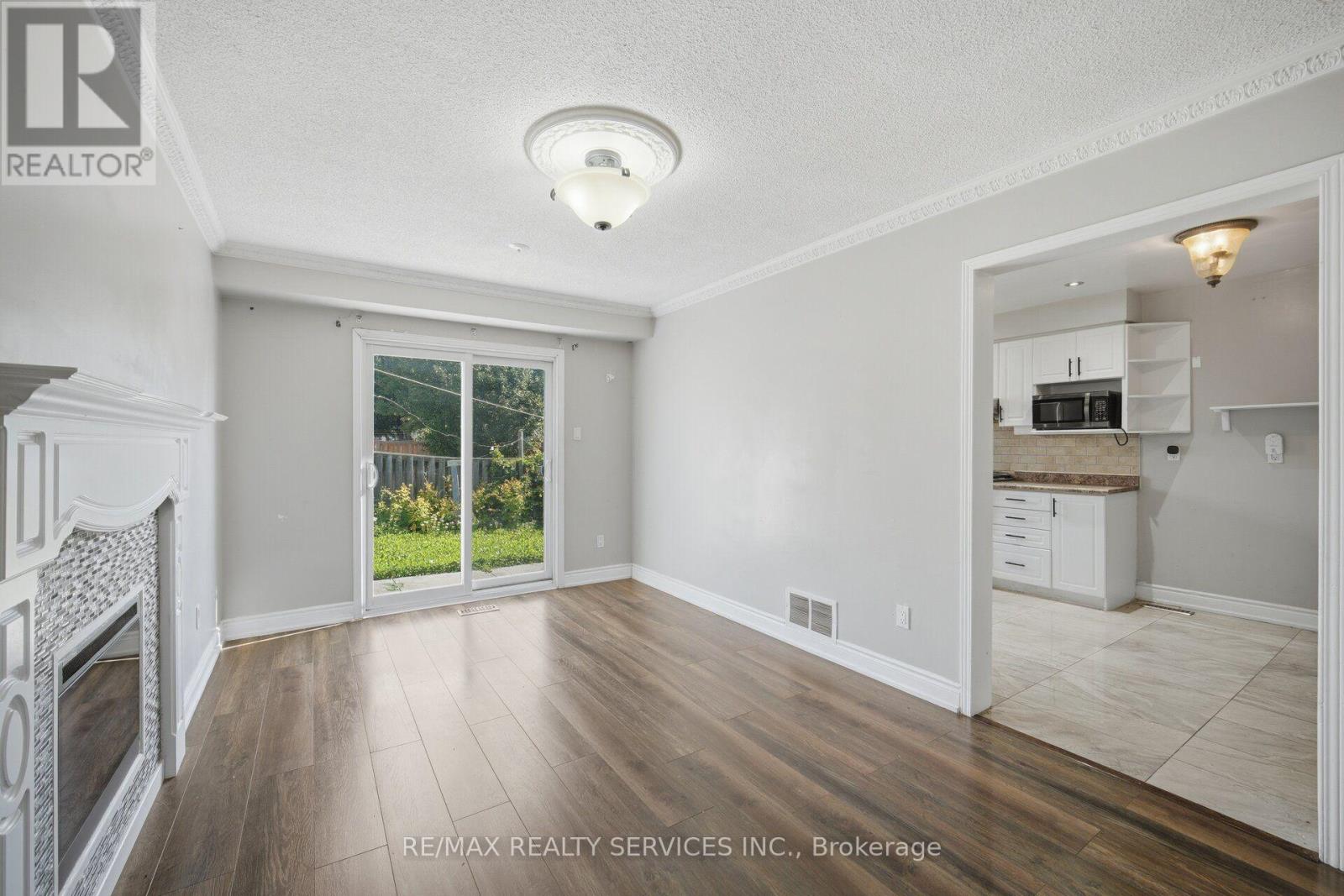 92 Tulip Drive, Brampton, Ontario  L6Y 3X6 - Photo 21 - W13686756