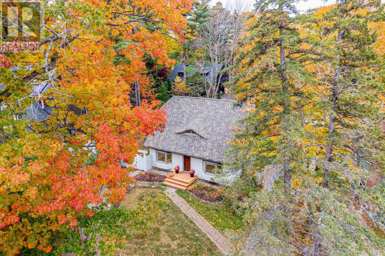 680 Shore Drive, Bedford, Nova Scotia  B4A 2E1 - Photo 5 - 202614436
