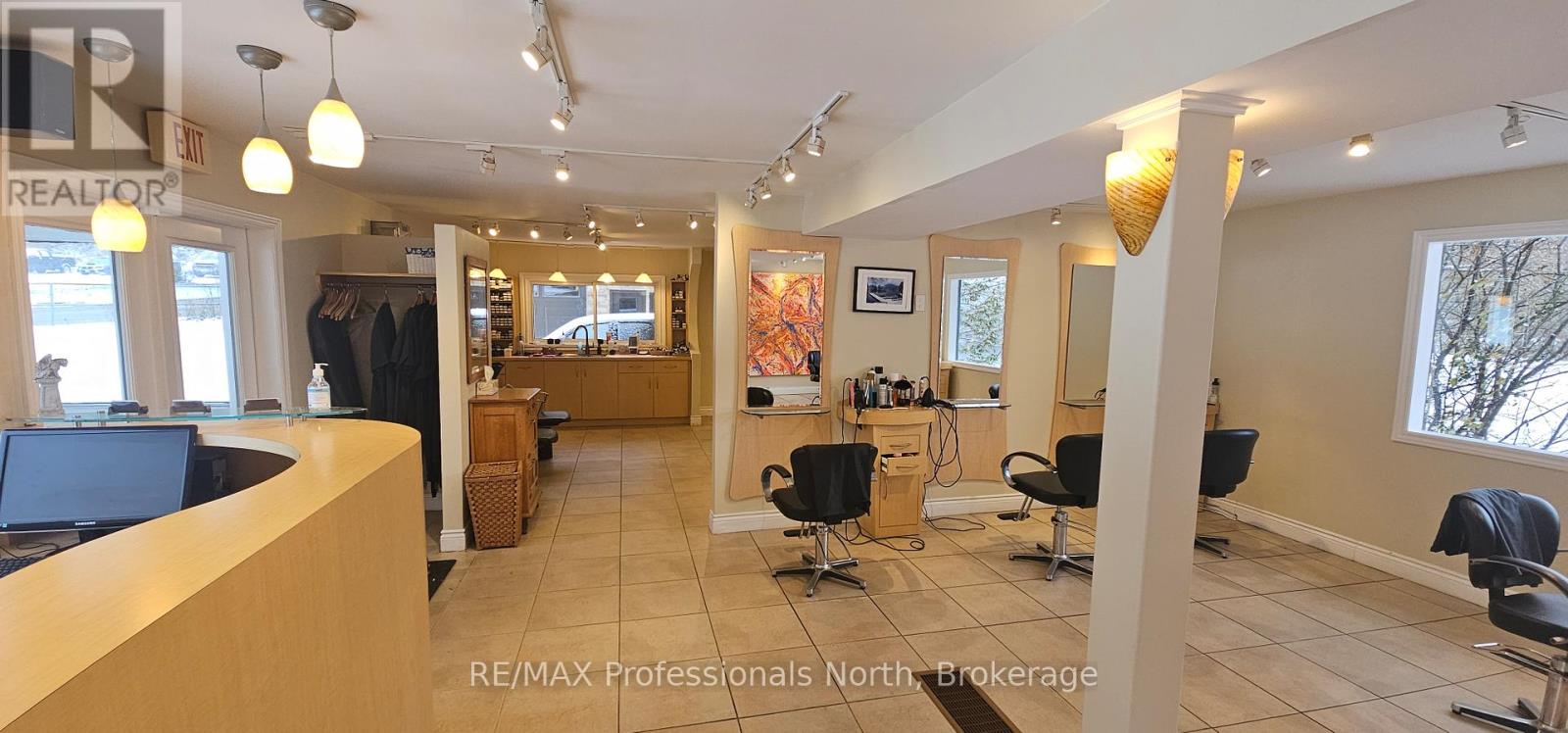 8 Park Drive, Huntsville, Ontario  P1H 1P5 - Photo 16 - X13690940