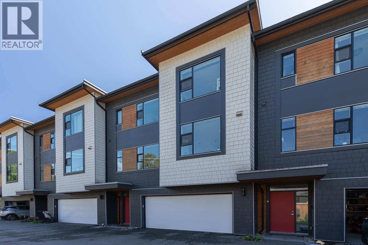 3 38447 Buckley Avenue, Squamish, British Columbia  V8B 0B8 - Photo 2 - R3132008