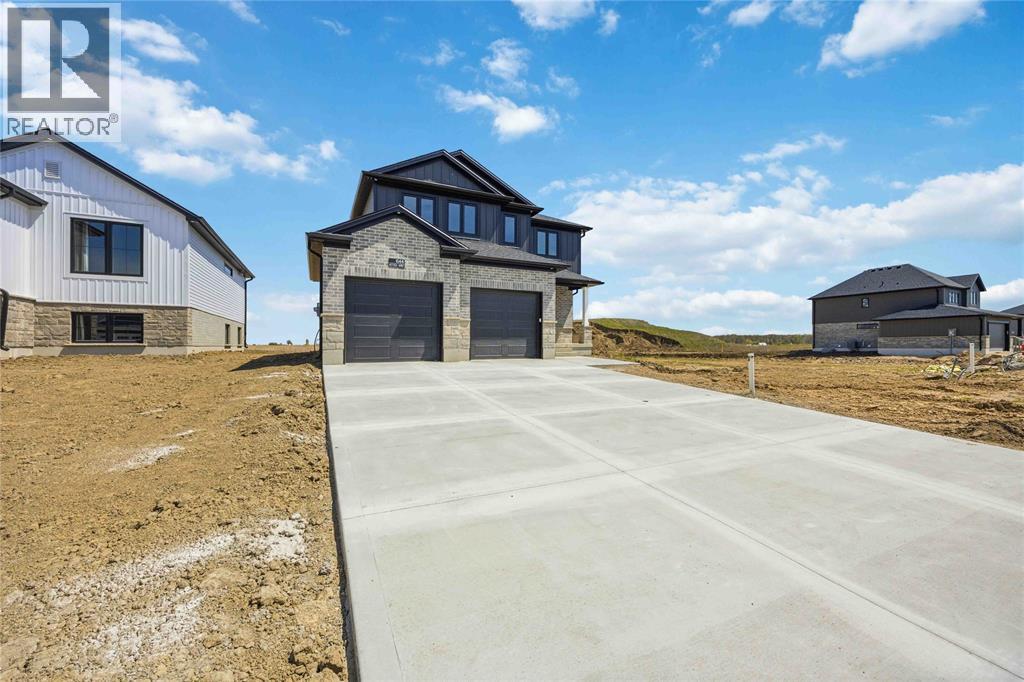 644 KETTER WAY Plympton-Wyoming Ontario Canada N0N1T0 2