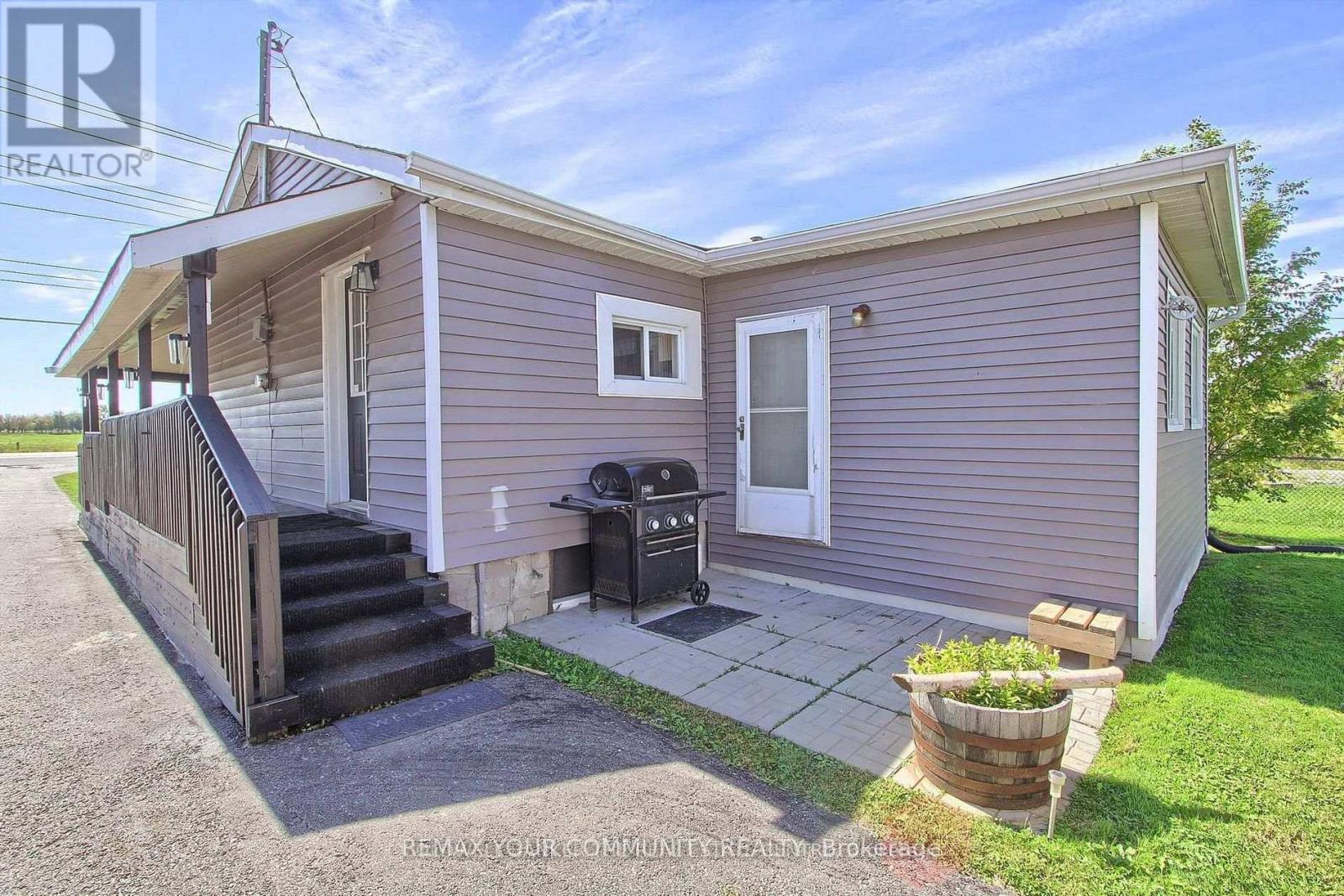 26162 Highway 48 Hwy, Georgina, Ontario  L0E 1R0 - Photo 23 - N13691034