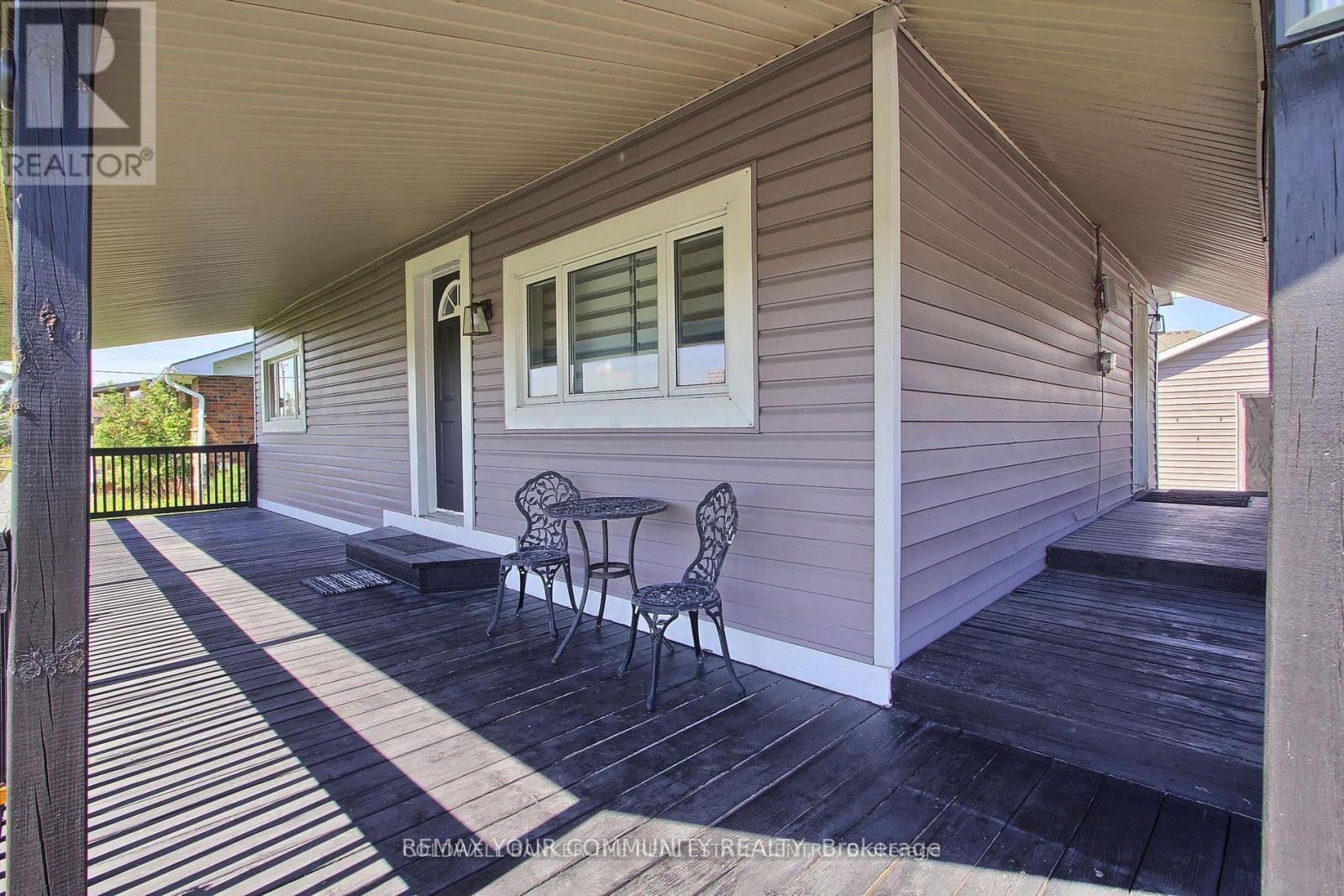 26162 Highway 48 Hwy, Georgina, Ontario  L0E 1R0 - Photo 3 - N13691034