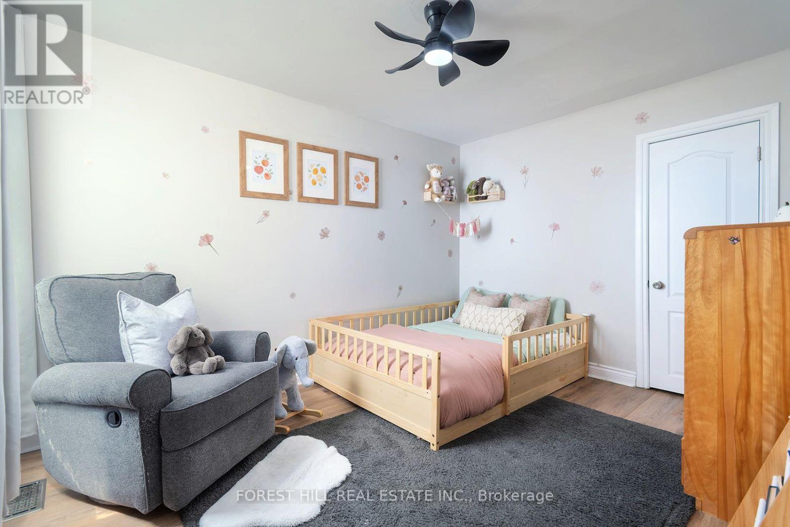 55 VANEVERY STREET Toronto (Mimico), ON M8V 1Y5