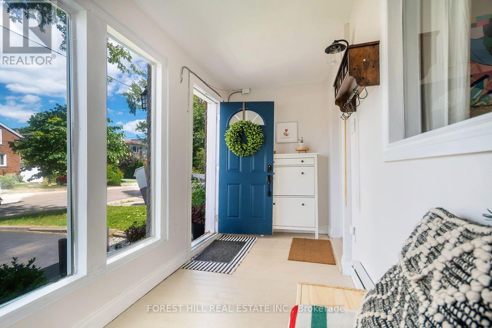 55 VANEVERY STREET Toronto (Mimico), ON M8V 1Y5