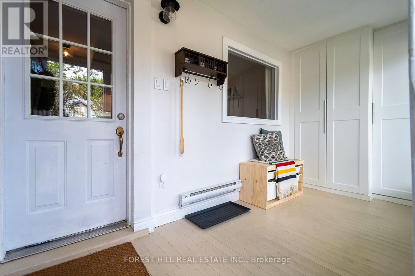 55 VANEVERY STREET Toronto (Mimico), ON M8V 1Y5