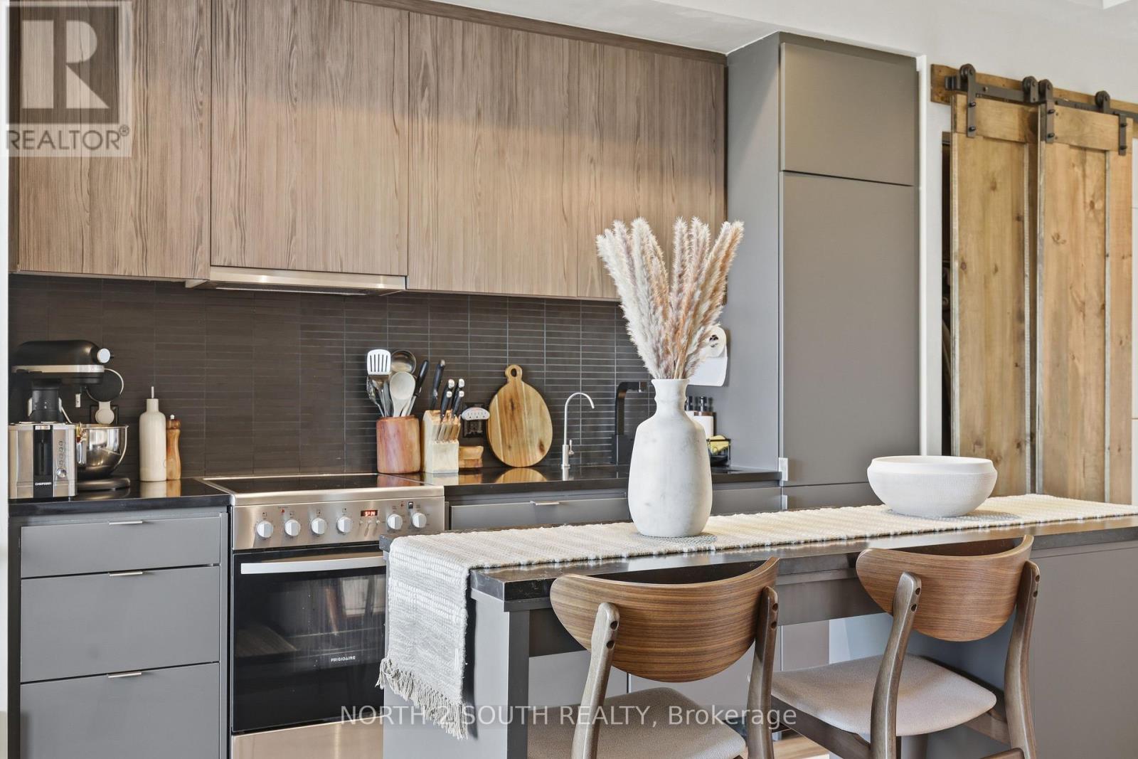 717 - 7 Smith Crescent, Toronto, Ontario M8Z 0G3 - Photo 26 - W13691078