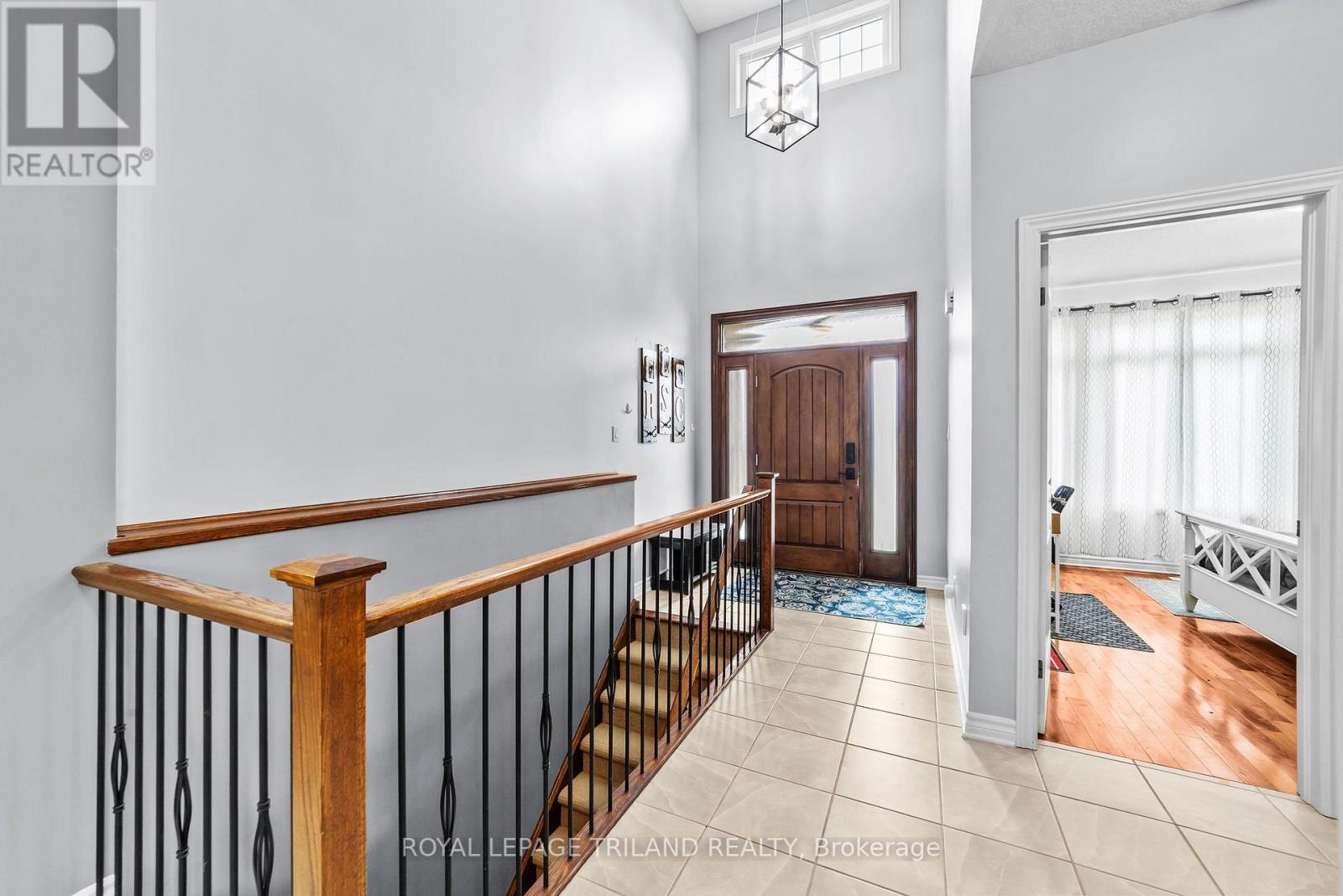 3194 Pincombe Drive, London South, Ontario  N6L 0B4 - Photo 2 - X13673758