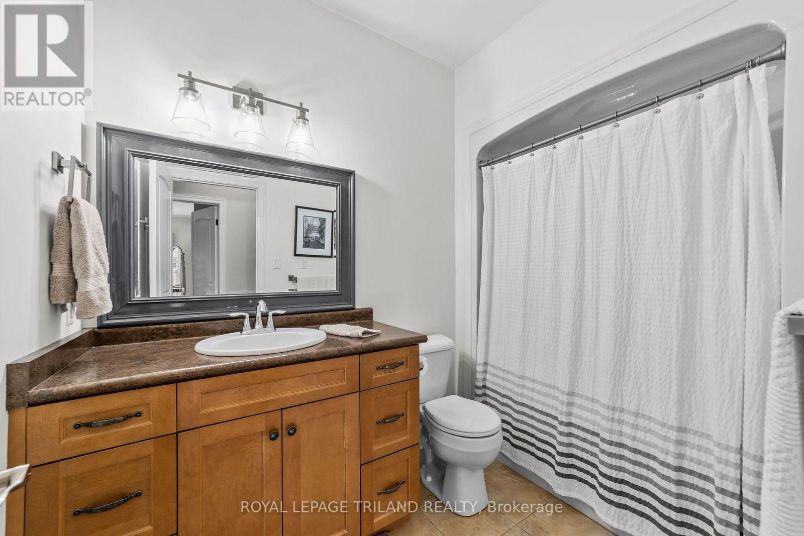 3194 Pincombe Drive, London South, Ontario  N6L 0B4 - Photo 17 - X13673758
