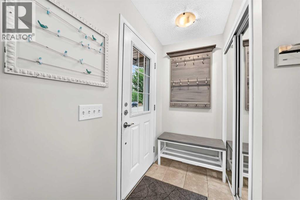 3136 Windsong Boulevard Sw, Airdrie, Alberta  T4B 3T3 - Photo 3 - A2337337