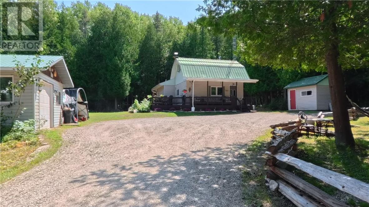 7 Oak Drive, Kagawong, Ontario  P0P 1J0 - Photo 8 - 2129819