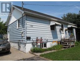 102 Vivian AVE, Sault Ste. Marie, Ontario