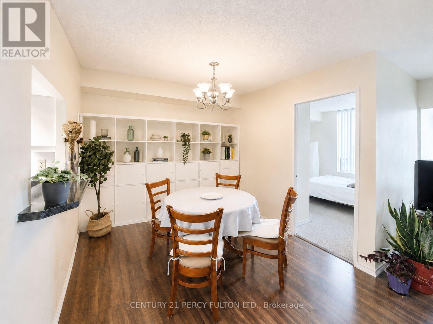2006 - 285 Enfield Place, Mississauga, Ontario  L5B 3Y6 - Photo 5 - W13575450