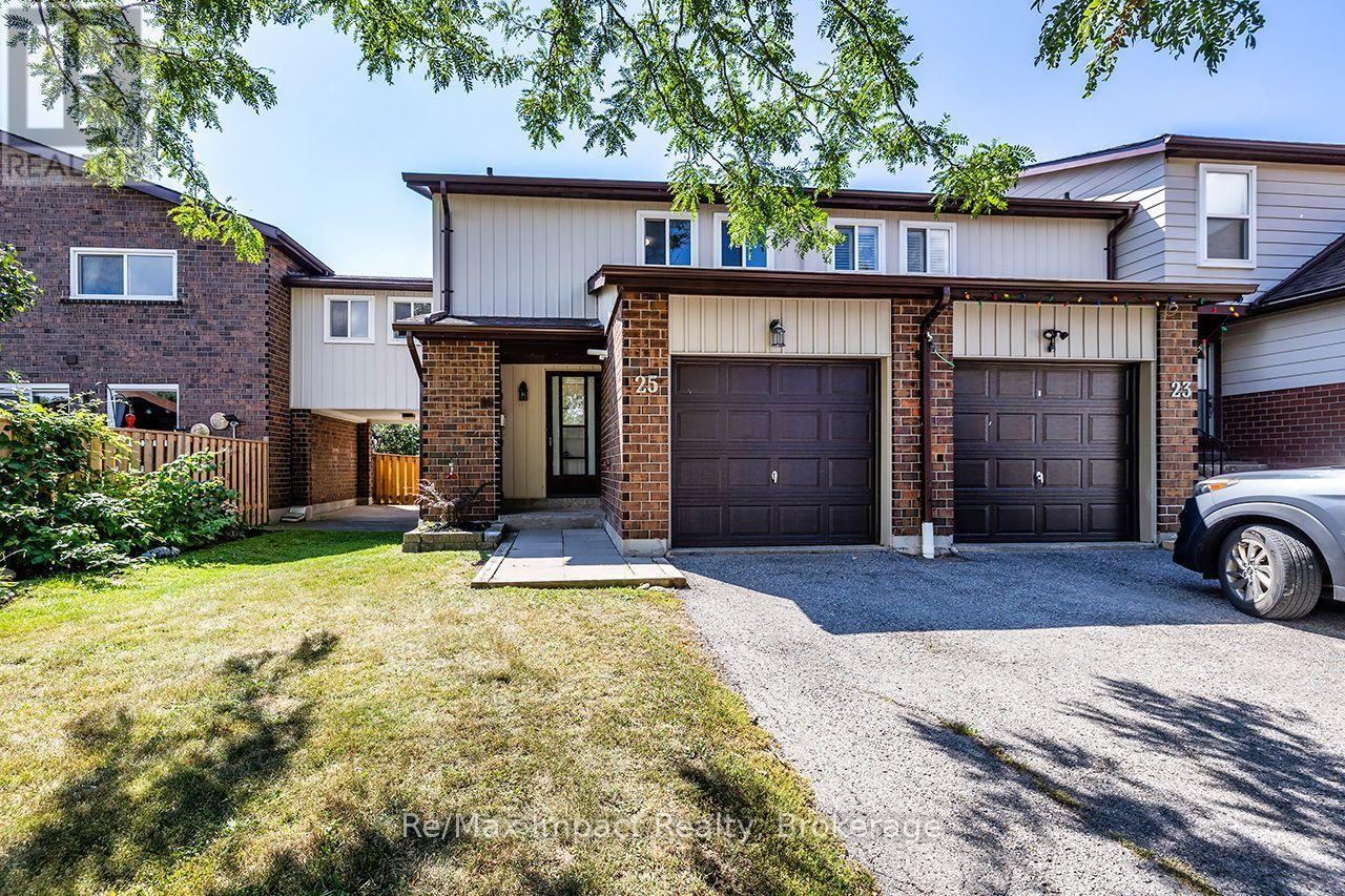 25 TOMPKINS LANE, Ajax, Ontario