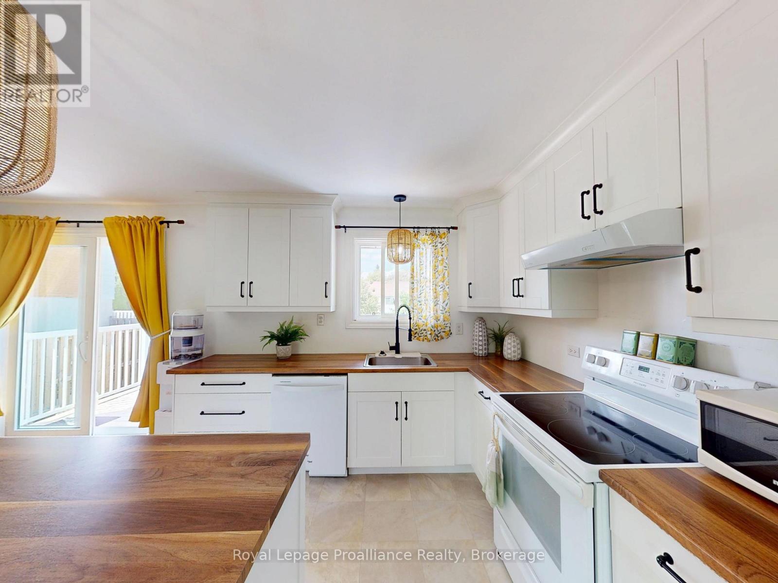 4 Richmond Grove, Belleville, Ontario  K8N 1Z1 - Photo 8 - X13691222