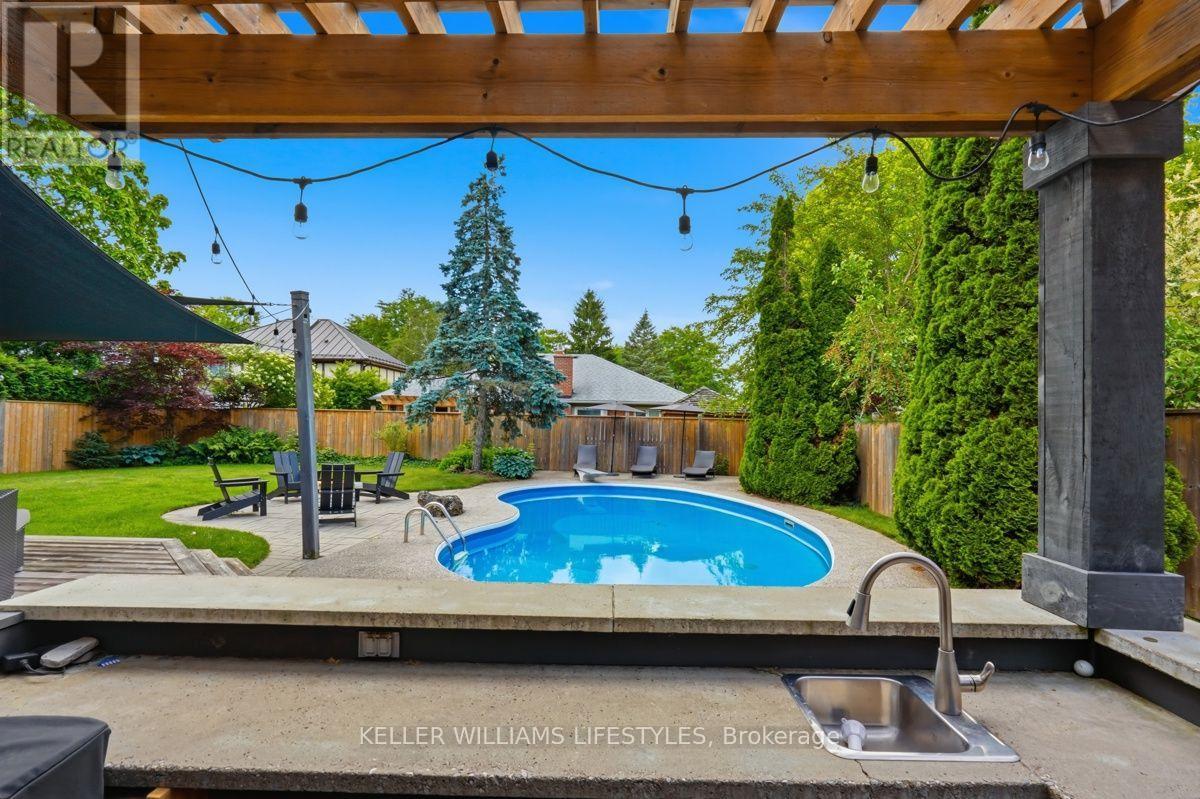 1665 Phillbrook Crescent, London North, Ontario  N5X 3H4 - Photo 5 - X13691260
