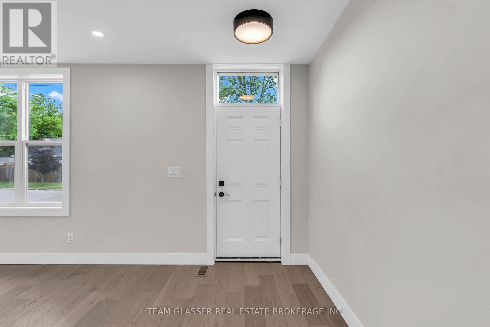 89 Elm Street, London East, Ontario  N5Z 2K4 - Photo 3 - X13691280